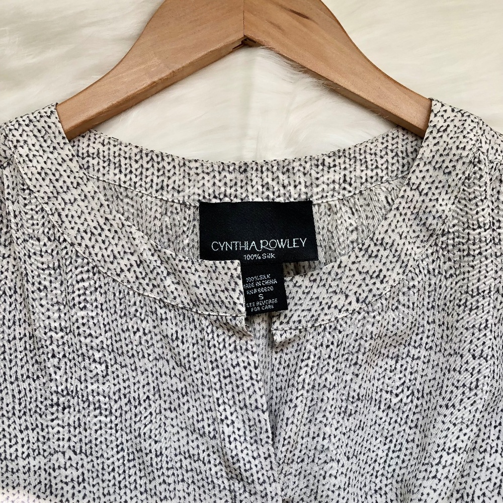 100% SILK Blouse-S *EUC* Cynthia Rowley